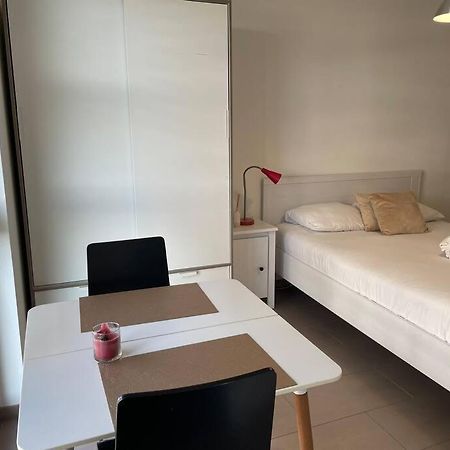 Joli Studio Confortable ! Prilly Εξωτερικό φωτογραφία